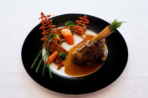 Hotel H�tel Les Lavandins