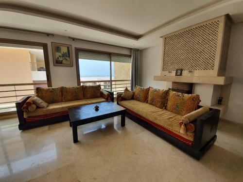 Beautiful Seafront Apartment