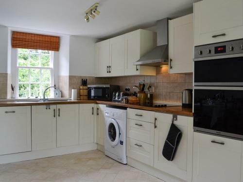 Orchard Cottage - Uk12525