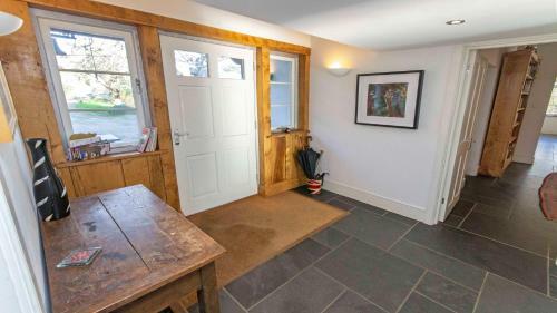 Crowborough Farm 6 Bedroom Sleeps 14 Dog Friendly