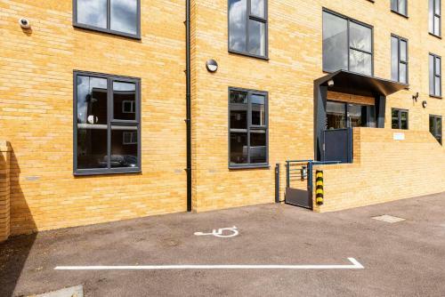 Apartment 5 - Great Wfh Location