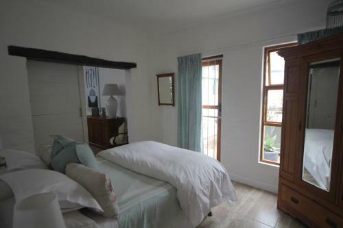 Hostal The Lily House