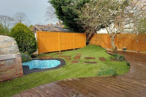 Tor Cottage, Perfectly Positioned!