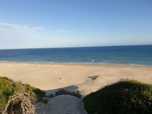Apartamento The Sparrow's Nest Beach-front Self-catering