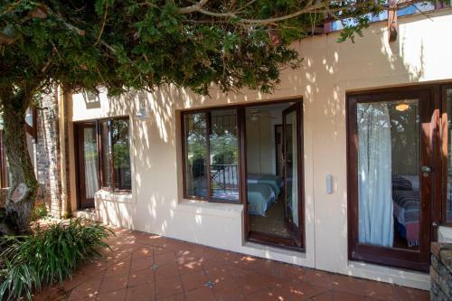"c" Cottage Overlooking The Bushmans River