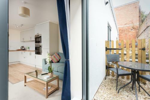 Stylish Modern City Centre Apartment