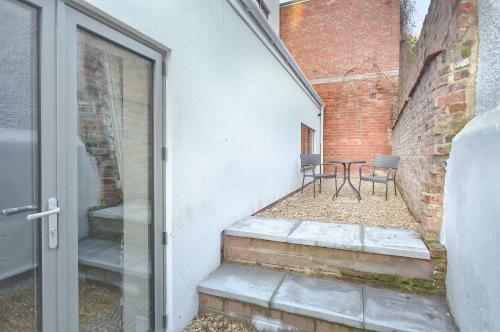 Stylish Modern City Centre Apartment