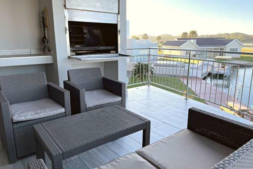 Marina Martinique Apartment, Jeffreys Bay