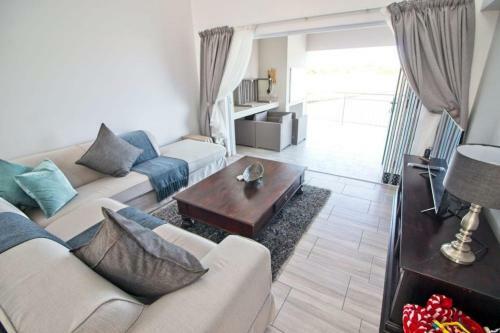 Marina Martinique Apartment, Jeffreys Bay