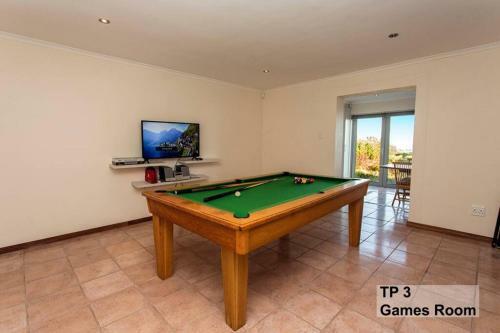 Twin Pigg Coast House