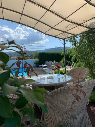 Hostal Pool Apartments Plitvice Lakes