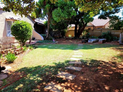Apartamento Achim Home, Or Thambo