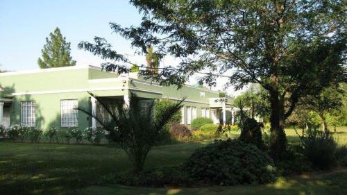Aiport Manor B&B (Old Marben Manor House)