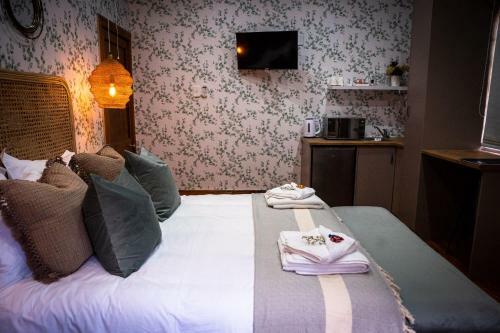 Hostal @athens Guest Rooms