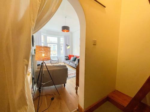 Glasgow West End Apartment - Botanic Gardens