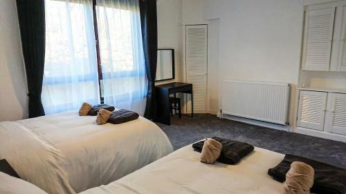 Carnock Road Apartment - Silverburn Shopping Centre