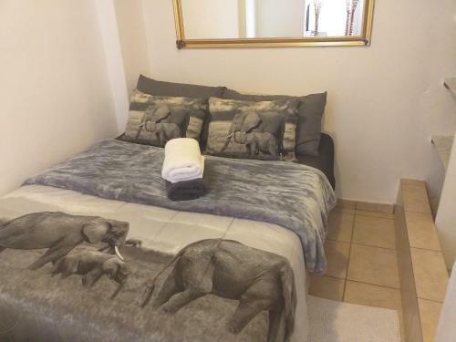 Hostal African Elephant's Den