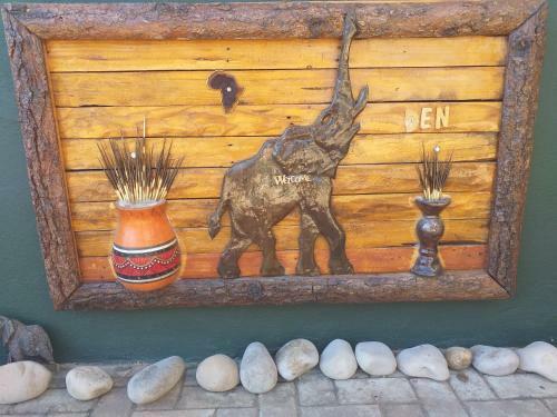 Hostal African Elephant's Den