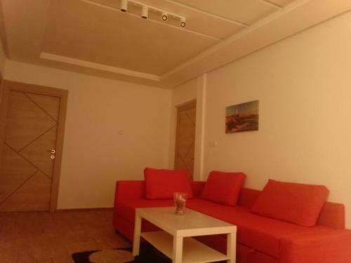 Taza Hotel Apartment With Restaurant
