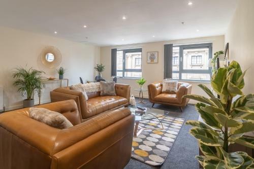 Charming Westend/city Centre Apartment