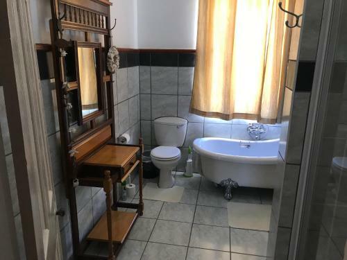 Hostal Towerzicht Guest House