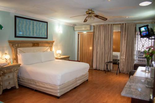 Hostal Lenasia Guest Lodge