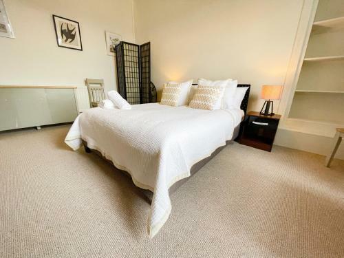 Apartamento Spacious 3 Bedroom Victorian Flat City Centre