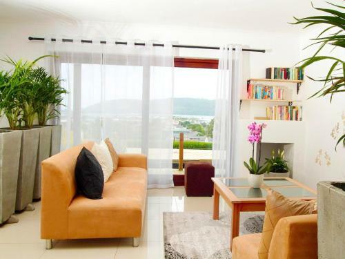 Flame Lily Bed & Breakfast