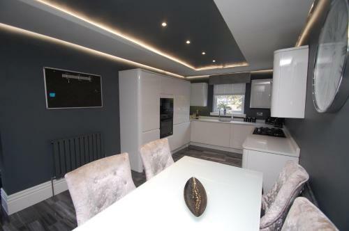 Mosspark Luxury House