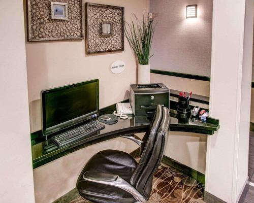 Hotel Comfort Suites Coraopolis