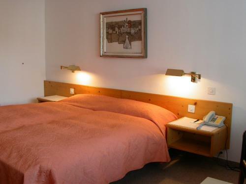 Hotel P�stli