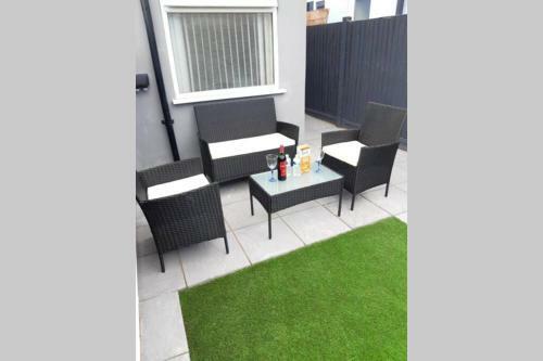 Hostal Cosy And Friendly Holiday Home In Gray's Town Centre