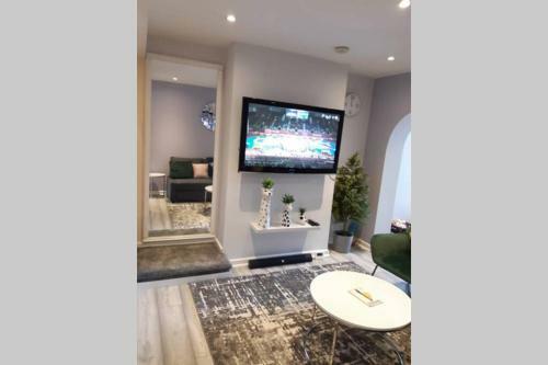 Hostal Cosy And Friendly Holiday Home In Gray's Town Centre
