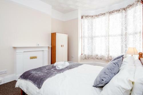 Apartamento Spacious 5 Bedroom House In Gravesend