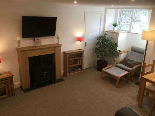 Crossways Corner Cottage