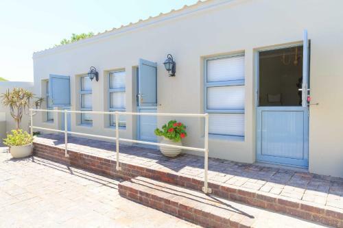 Marjerique Beach House