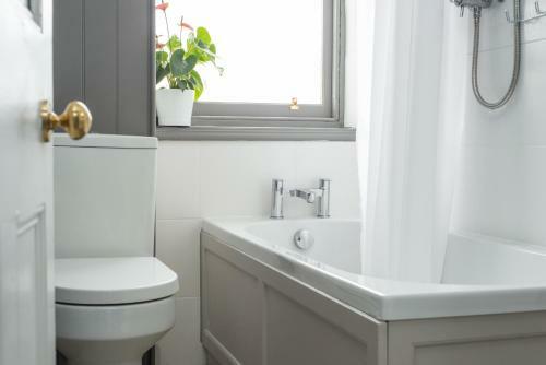 Bright 2 Bed Apartment North Berwick High Street