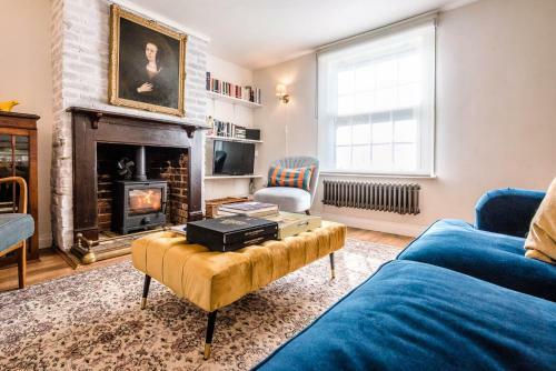 2 Hall Cottages Bramfield Air Manage Suffolk