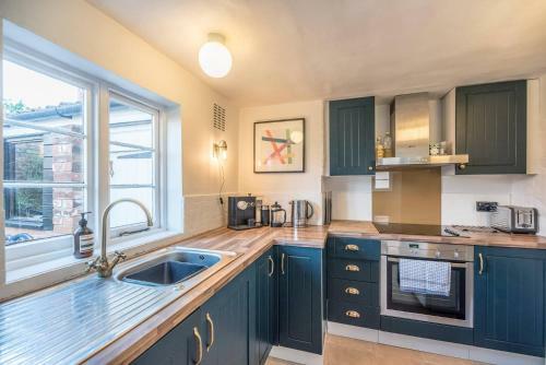 2 Hall Cottages Bramfield Air Manage Suffolk