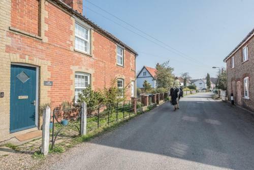 2 Hall Cottages Bramfield Air Manage Suffolk