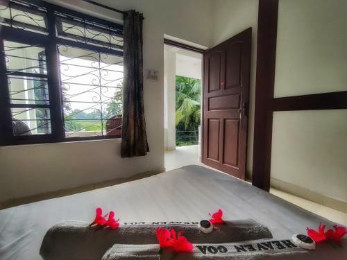 Hotel Heaven Goa Resort