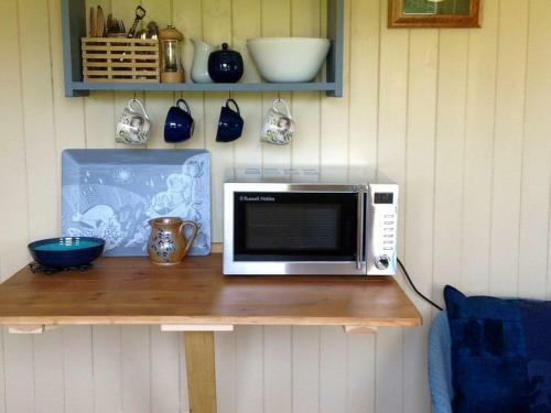 Shepherds Hut At The Beeches
