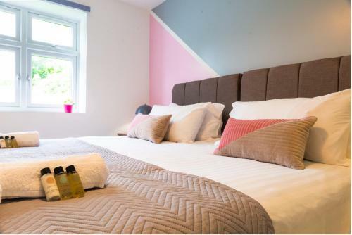 Brand New Luxury One Bed Apartment