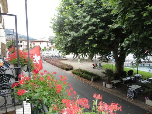 Hostal Osteria Battello