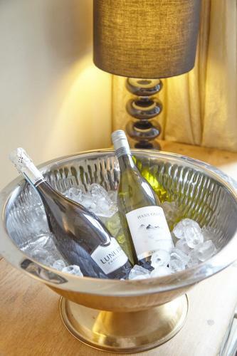 Harrogate House * Sleeps 11 * Five Star *