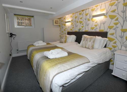 Mews Suite