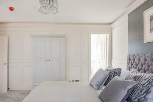 Alexandra By Rmg Apartments