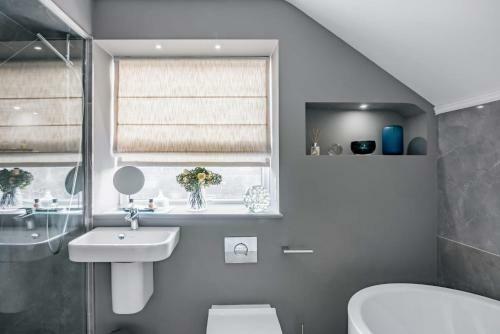 Alexandra By Rmg Apartments