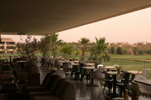 Golf City Apartment