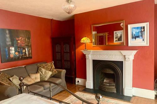 Stunning 18th Century 5 Bed House Old-town Hastings